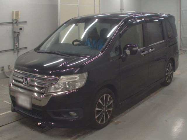 HONDA STEP WAGON 2014