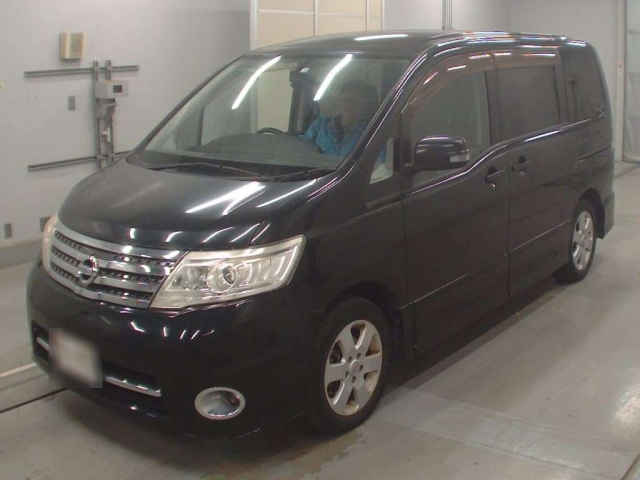 NISSAN SERENA 2010