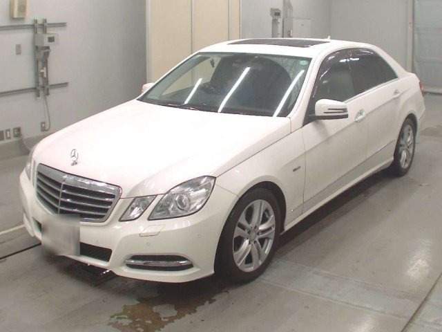 MERCEDES BENZ E CLASS 2010