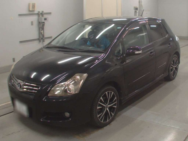 TOYOTA BLADE