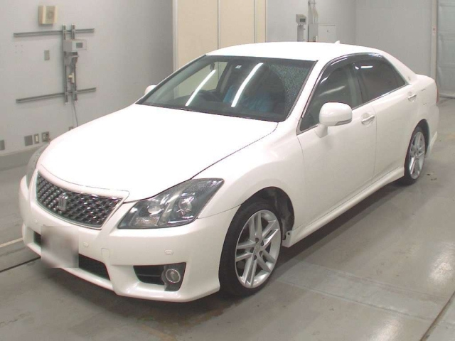 TOYOTA CROWN 2010