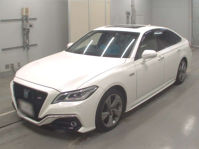 TOYOTA CROWN 2018