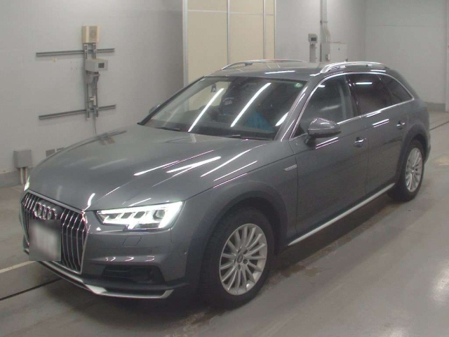 AUDI A4 2017