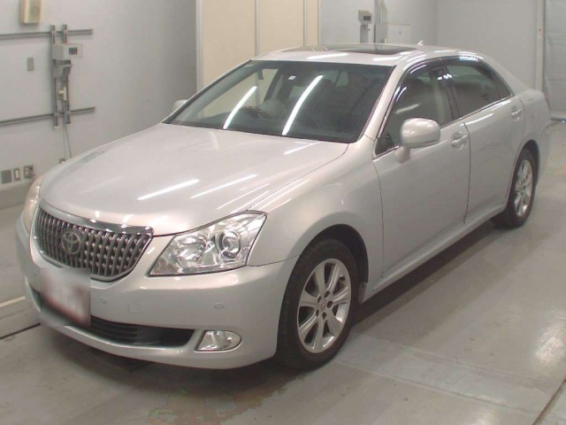 TOYOTA CROWN 2012