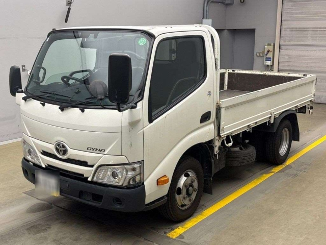 TOYOTA DYNA 2020