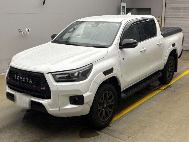 TOYOTA HILUX 2024