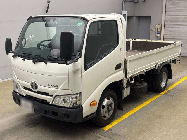 TOYOTA DYNA 2020