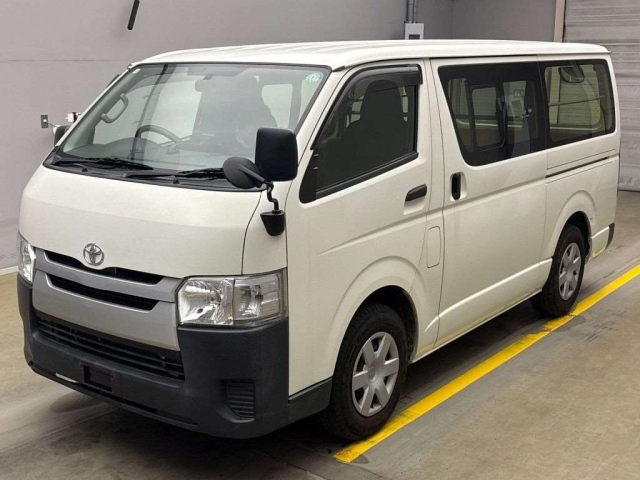 TOYOTA REGIUS ACE VAN 2017