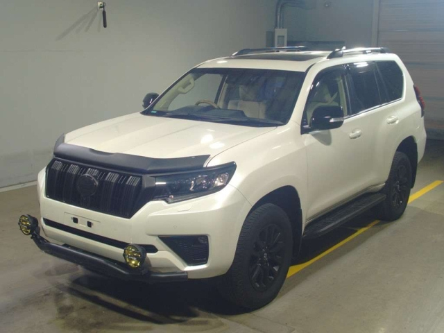 TOYOTA LAND CRUISER PRADO 2023