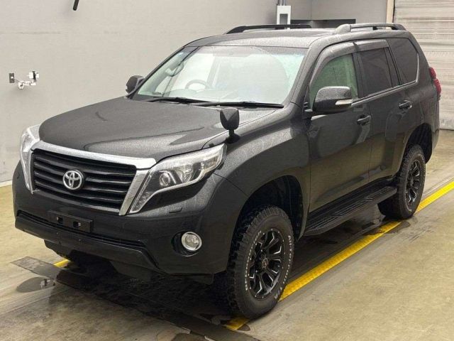 TOYOTA LAND CRUISER PRADO 2013