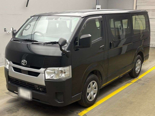TOYOTA HIACE VAN 2024