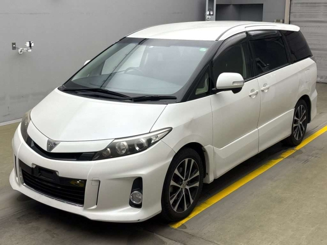 TOYOTA ESTIMA 2013