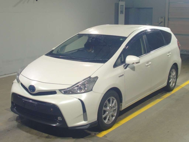 TOYOTA PRIUS ALPHA 2019