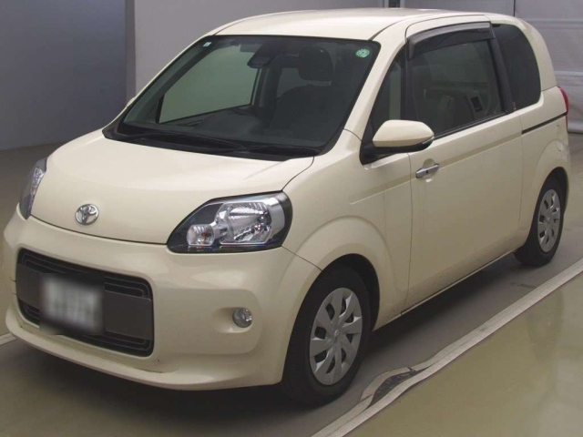 TOYOTA PORTE 2017