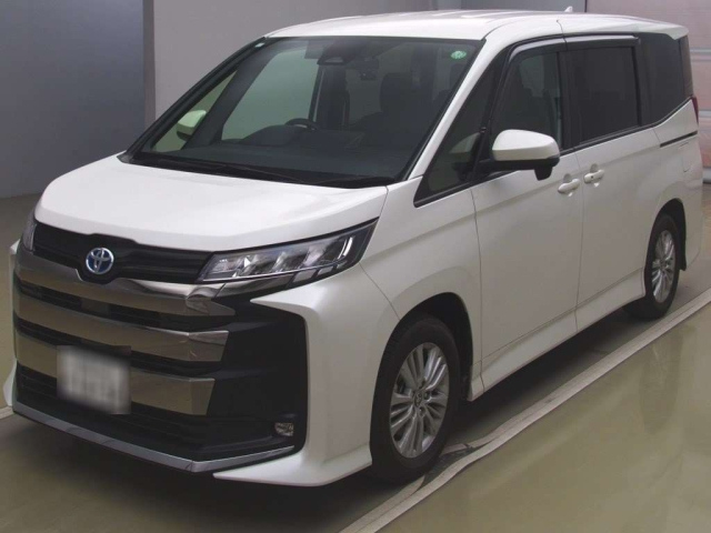TOYOTA NOAH 2023