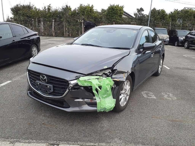 MAZDA AXELA