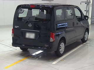 NISSAN NV200