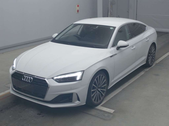 AUDI A5 2021