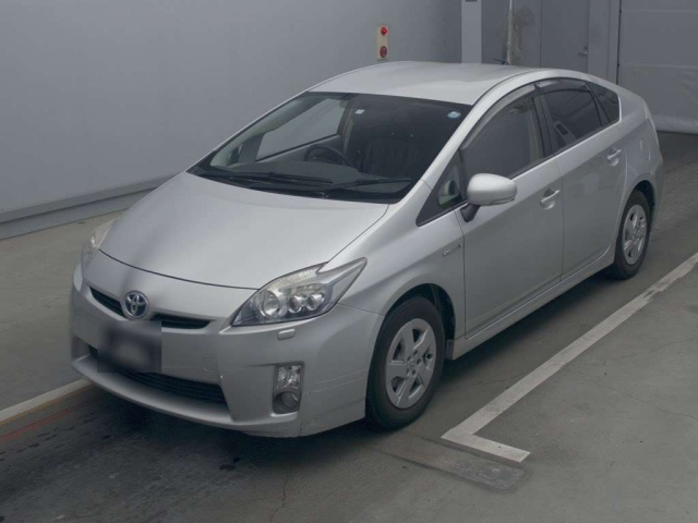 TOYOTA PRIUS 2011