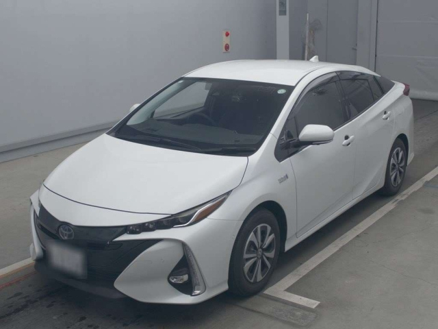 TOYOTA PRIUS PHV 2021