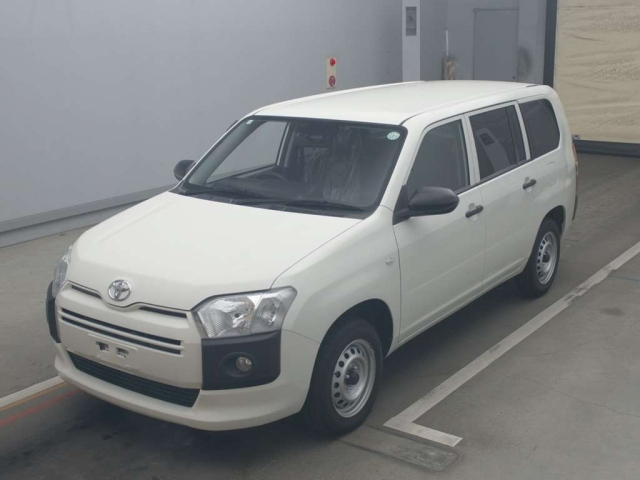 TOYOTA PROBOX 2022