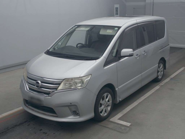 NISSAN SERENA 2011