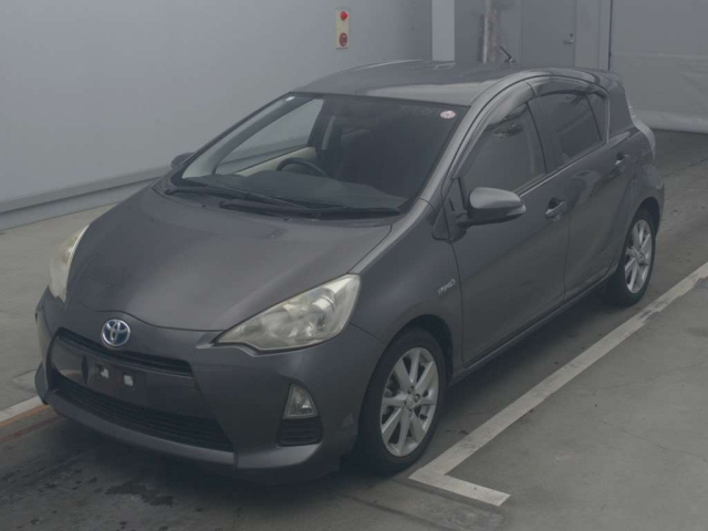 TOYOTA AQUA 2012