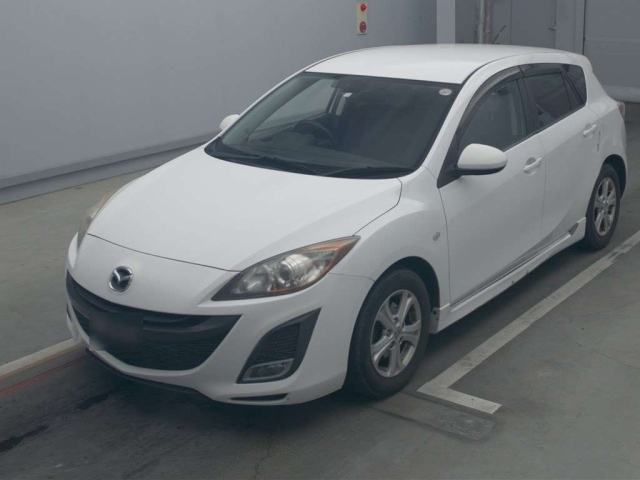MAZDA AXELA