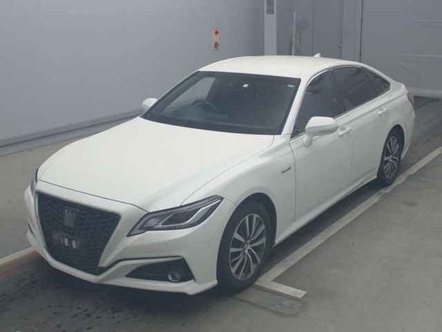 TOYOTA CROWN 2020