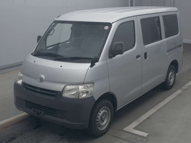 TOYOTA TOWN ACE VAN 2016