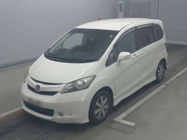 HONDA FREED 2010