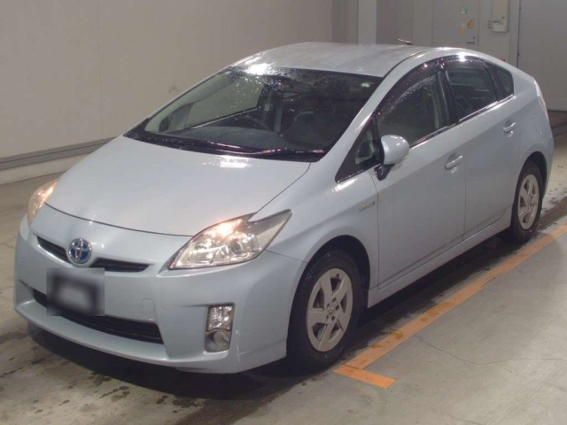 TOYOTA PRIUS 2011