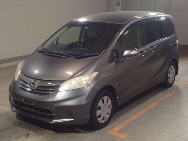 HONDA FREED 2012