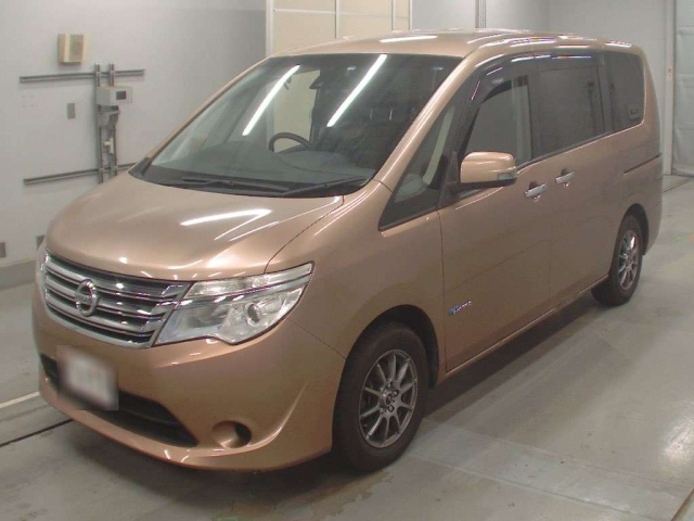NISSAN SERENA