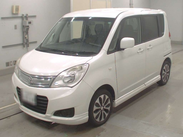 SUZUKI SOLIO 2015