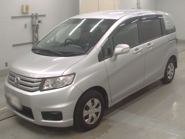 HONDA FREED 2013