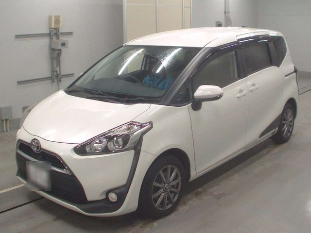 TOYOTA SIENTA 2015