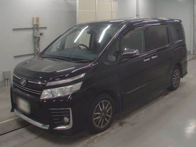 TOYOTA VOXY 2015