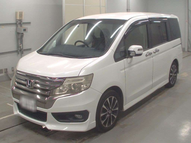 HONDA STEP WAGON 2013
