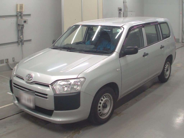 TOYOTA PROBOX 2018
