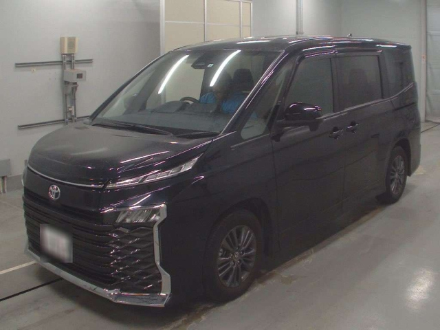 TOYOTA VOXY 2022
