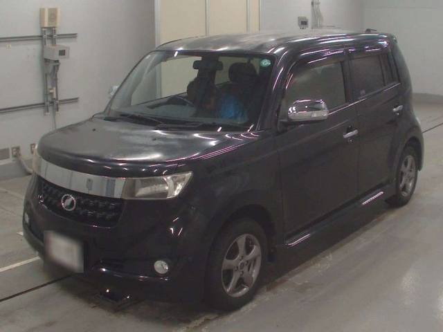 TOYOTA BB 2013