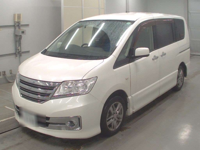 NISSAN SERENA 2011