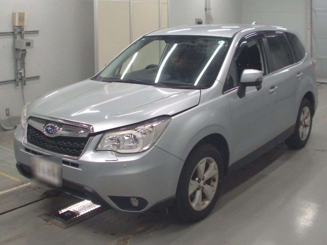 SUBARU FORESTER 2015