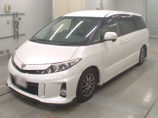 TOYOTA ESTIMA 2015