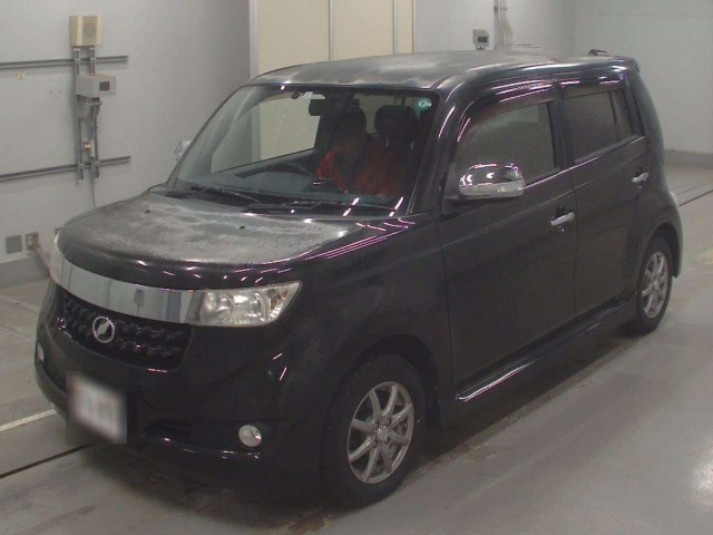 TOYOTA BB 2013