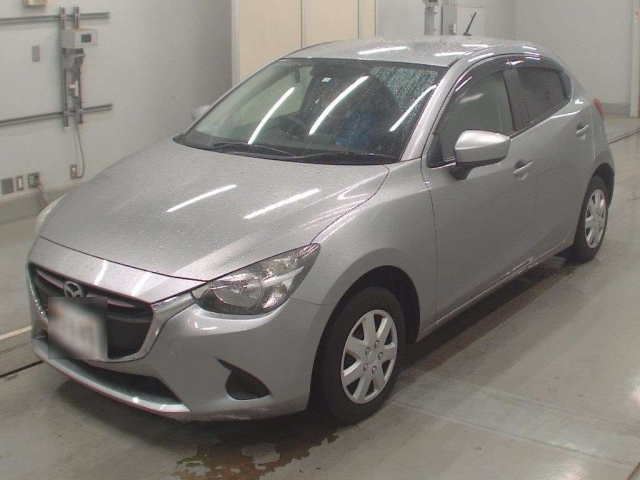 MAZDA DEMIO 2016