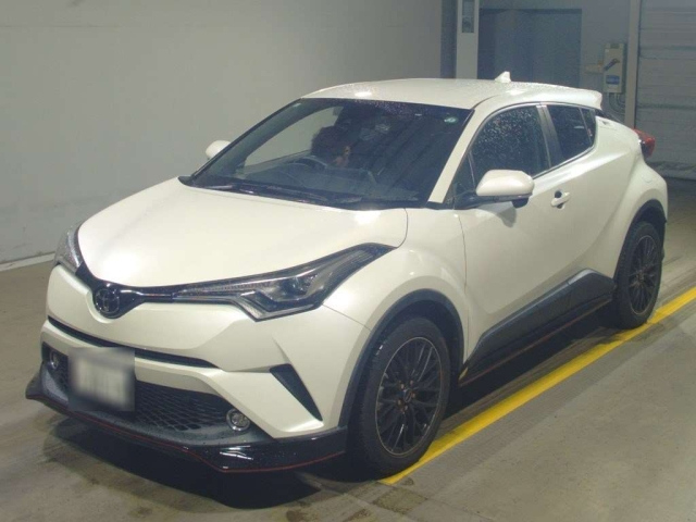 TOYOTA C-HR 2019