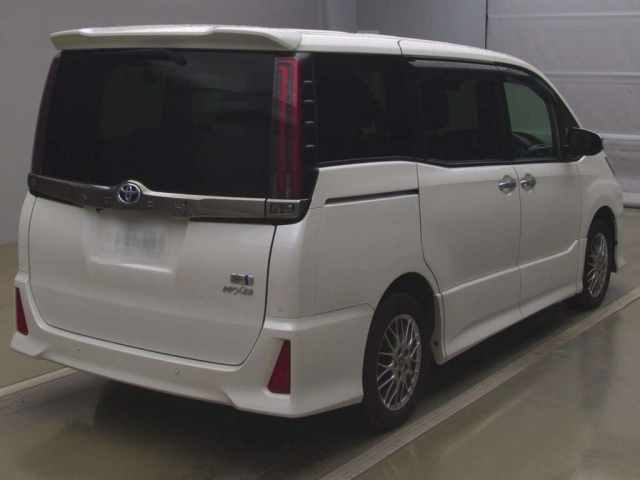 TOYOTA NOAH 2021