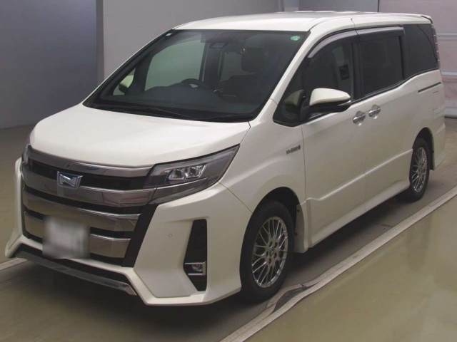 TOYOTA NOAH 2019